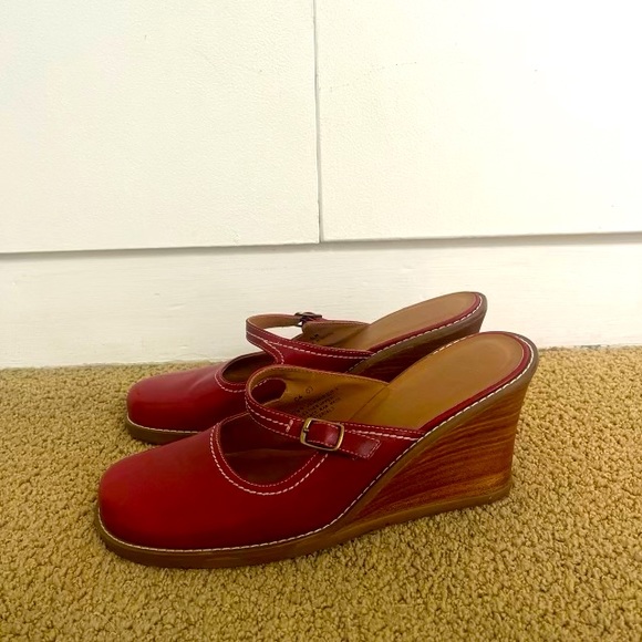 Burgundy Red leather heel clogs Size 8. No brand, Made in Brazil - Picture 2 of 5